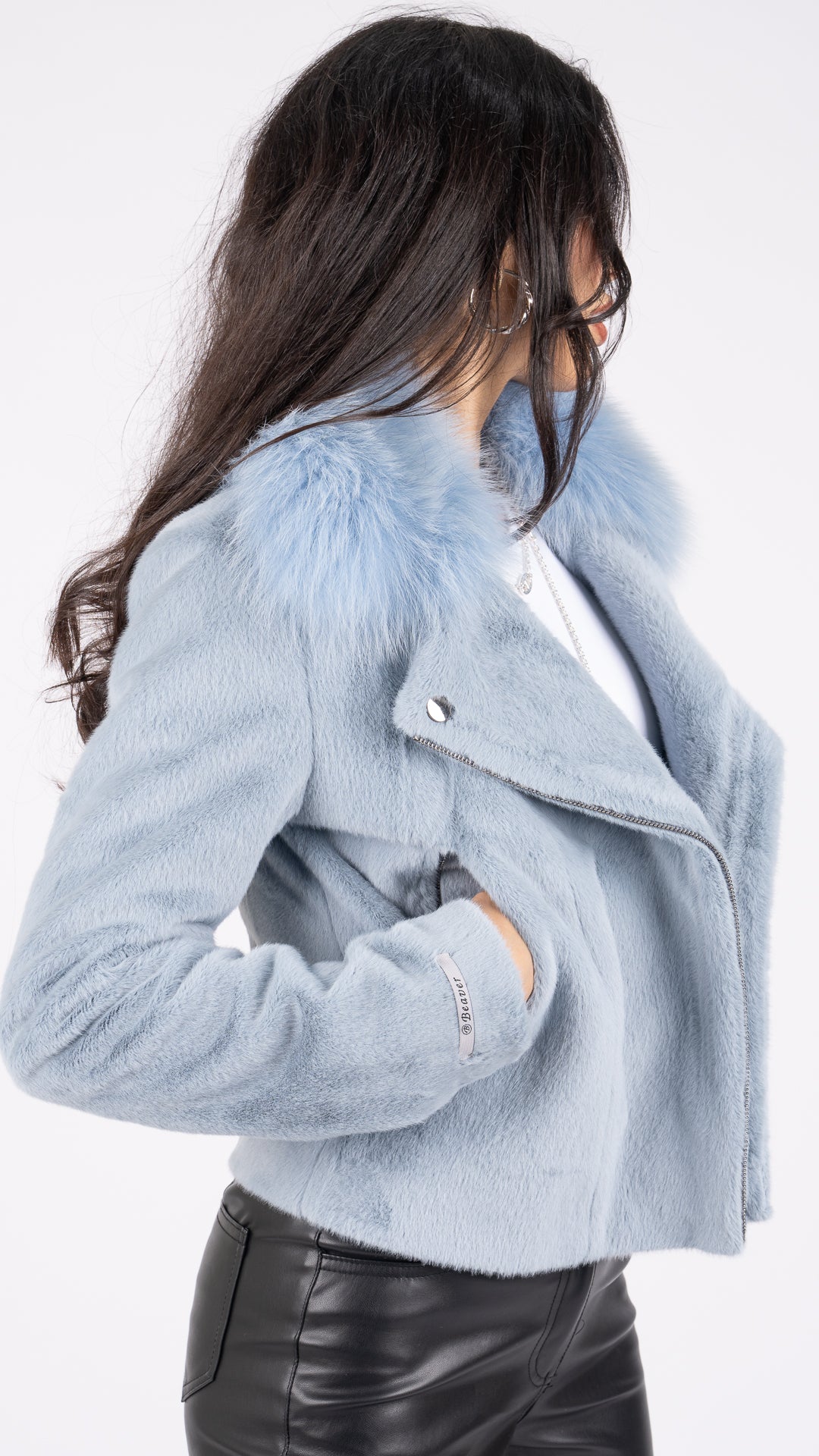 Short Fluffy pure fux jacket