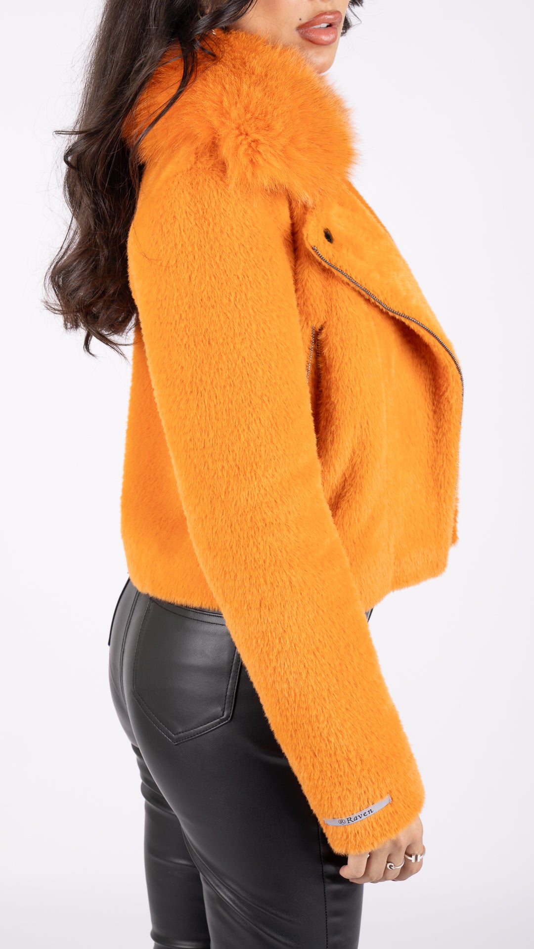 Short Fluffy pure fux jacket