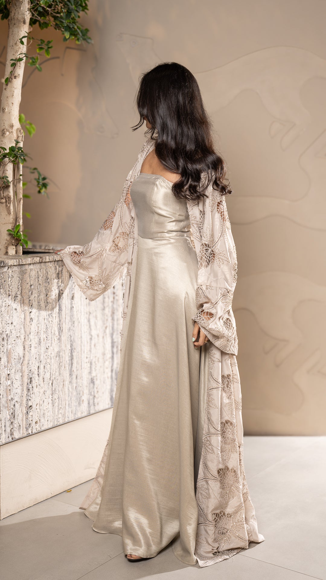 Desert in Beige دراعة