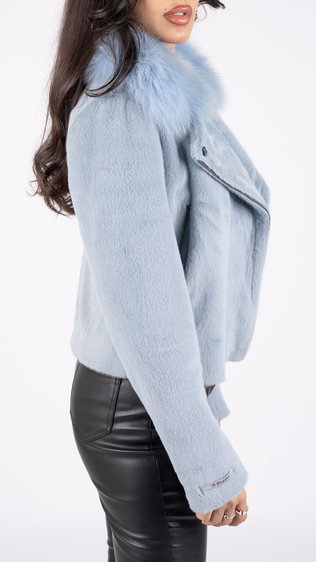 Short Fluffy pure fux jacket